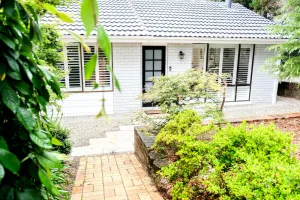 Image of Henderson House
