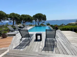 Image of VILLA 6 PEOPLE sea view on islands lavezzi with private pool