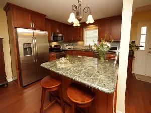 Image of Beautiful Townhome 10 min from Charleston & Beaches, Pool, Tennis Court!