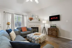 Image of •The Hideaway•NFLX•Arcade•Soak tub•Garage!