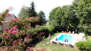 Image of Cottage 10 people in a park with swimming pool