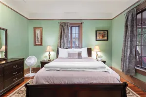Image of Gorgeous, Historic Downtown Home – Tucked into UF!