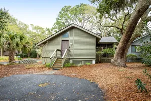 Image of Beachside Family Home with Outdoor Shower Near Tennis, Golf & Beach