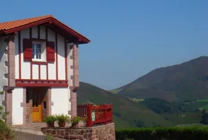 Image of Suraya