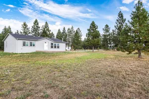 Image of Piney hideaway with huge yard, fireplace, WiFi, and amazing mountain views