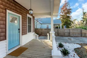 Image of Renovated 1919 3BR Gem \/ Big Yard & 30+ Day Stays