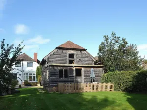 Image of 1 bedroom accommodation in Small Dole, near Henfield