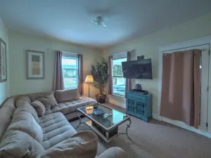 Image of 2nd Base Apt 1 All Star Baseball Rentals