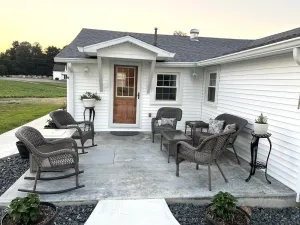 Image of Modern farmhouse in Princeton, KY