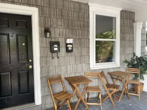 Image of Steel City Hideaway (Travelers getaway)