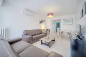 Image of IMMOGROOM - Renovated apartment - Terrace - AC