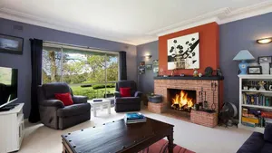 Image of The Nineteenth