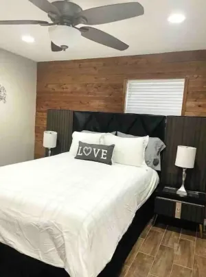 Image of Lavish Living on Monroe