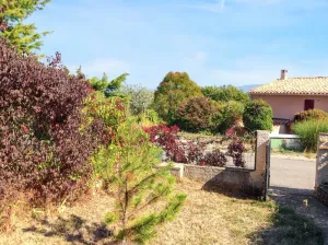 Image of Homerez - Charming house in Vachères with mountain view