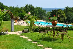 Image of PROMO 15% A WEEK OLD RENOVATED BARN WITH POOL