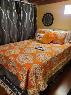 Image of 1-bedroom cottage just 10 minutes to Olympic Peninsula