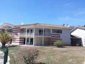Image of House near the ocean and forest