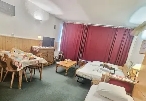 Image of 50m from resort center, 7th floor, view street, balcony, ski locker, 30m², Tignes