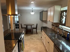 Image of Gigi’s Cottage!!    Beautiful House Near Kemah and Johnson's Space Center. It's