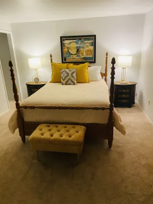 Image of Spacious and Quiet home on Cul-de-Sac close to airport.