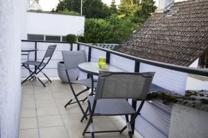 Image of Apartment for 4 pers. with 2 bedrooms and 2 bathrooms, kitchen and balcony in Eschborn