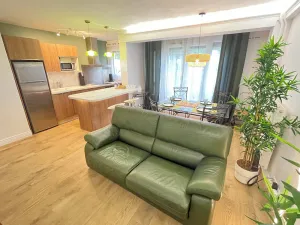 Image of Appartement, Super Cosy, 2 Chambres, Pk Privé, 5 mn du Rer, 20 mn de Paris