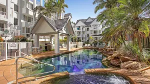 Image of Bay Apartments unit 10 - Easy walk to Coolangatta and Tweed Heads