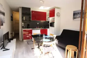 Image of Luchon T2 Centre Ville avec Balcon Sud et Parking - Animaux Admis - FR-1-313-194