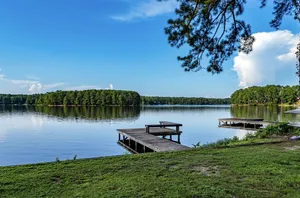 Image of Lakefront Retreat Mins to Golf! Sleeps 8 guests!