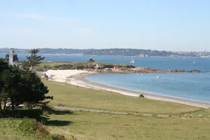 Image of house 150 m from the sea and the GR34 coastal path in plougasnou