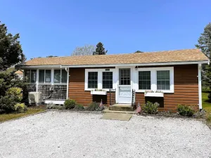 Image of 🌊The Ocean Cottage on Thumpertown Beach
