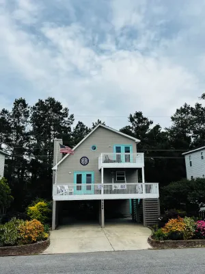 Image of Close to Manteo Waterfront + 3 bedrooms + 2 baths + Outdoor Shower