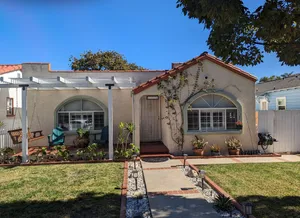 Image of Cozy Home Centrally Located in LA's South Bay area