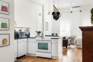 Image of Crystal Comfort, Suite 1