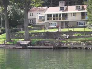 Image of Private Lake House On Beautiful Tuscarora Lake\/5 Bdrm\/3 full Bath\/waterfront