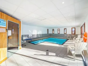 Image of Lovely apartment for 6 people with internet, pool, TV, balcony, pets allowed and parking