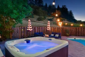 Image of Calistoga Vineyard Getaway--Exquisite Vineyard and Mountain Views