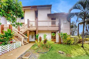 Image of Tropical hideaway with easy beach access, alfresco patio, pool & tennis