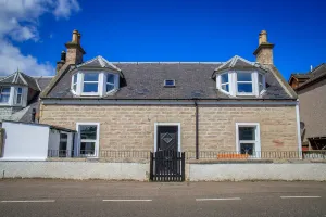 Image of Cosy Cottage in Fishertown, Nairn - Free Parking & Pets welcome