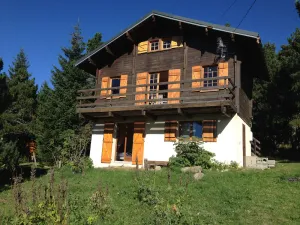 Image of MATEMALE CHALET, VIEW ON THE LAKE AND THE ANGLES