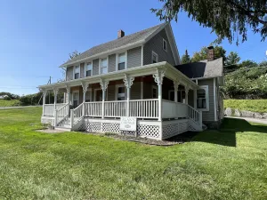 Image of Alan's Corner - 4 bedroom \/ 4 bath, pool, less than 5 minutes to Dreams Park