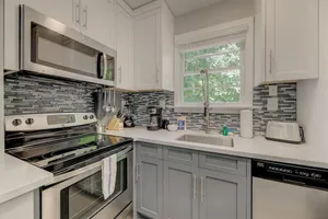 Image of 818 Queen St · Relaxing Cozy Apartment in Downtown Cola