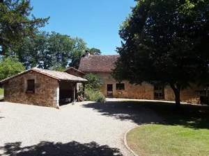 Image of 16th century Périgourdine stone house, large covered outdoor space, wifi