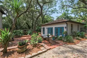 Image of Charming Guest House at Live Oaks on the Bayou