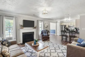 Image of Spacious 3 BR w\/ King Suite + Patio Off Interstate