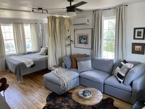 Image of Oma's House on Orange  (Pet Friendly)