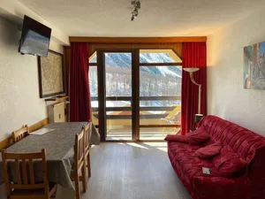 Image of South-facing studio with balcony, 200m from slopes and shops, pets allowed