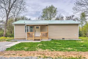 Image of Cabin in Shawnee National Forest area.