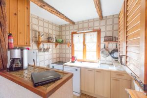 Image of Centrally located 4 bedroom townhouse for up to 12 people
