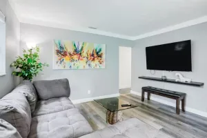 Image of This house is a 4 bedroom(s), 3 bathrooms, located in Temple Terrace, FL.